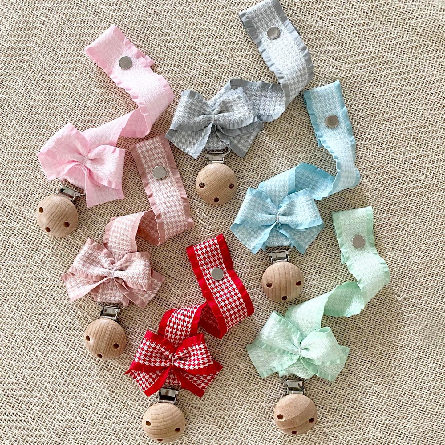 FOLHINHO Pacifier Clip