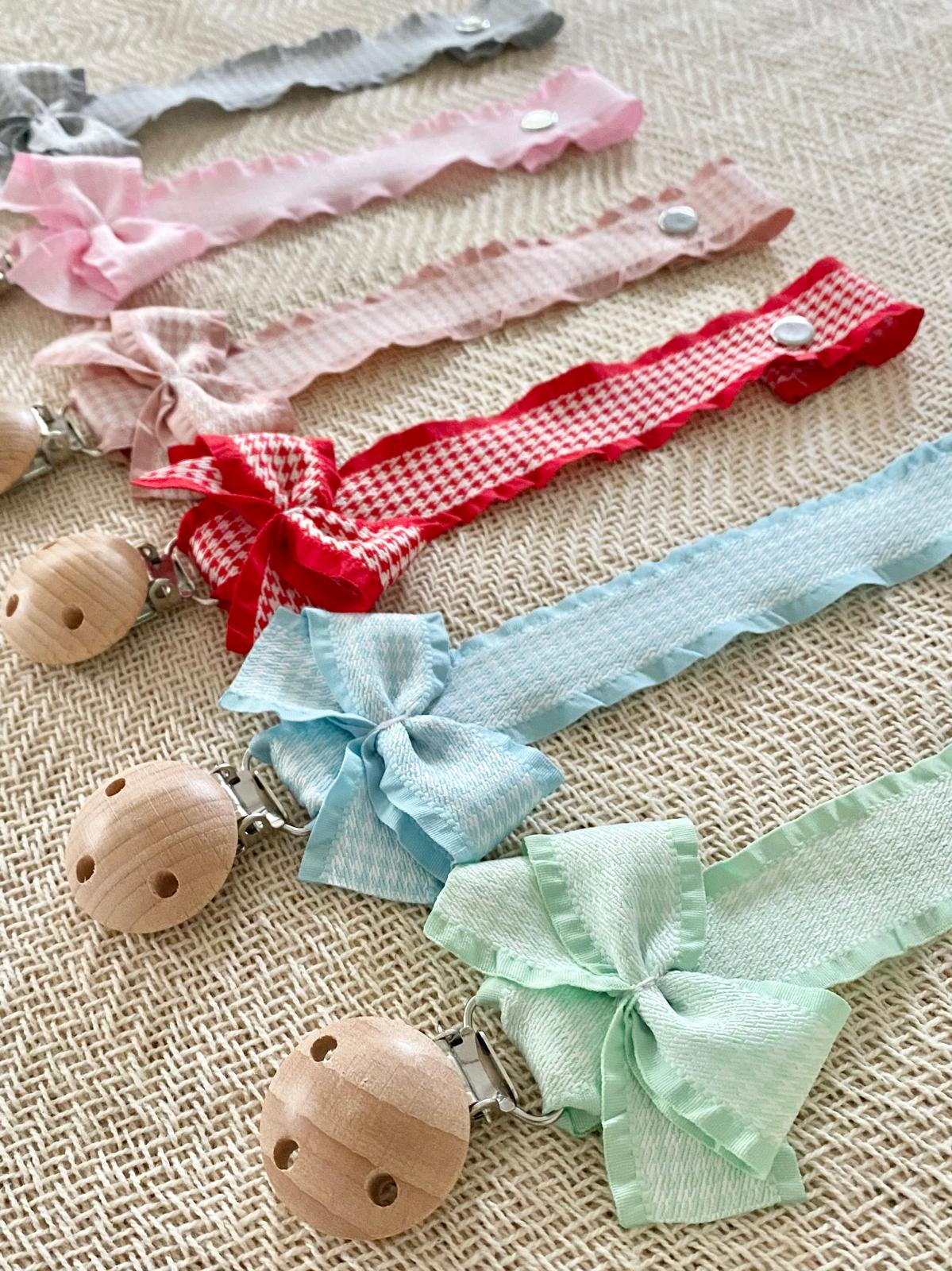 FOLHINHO Pacifier Clip
