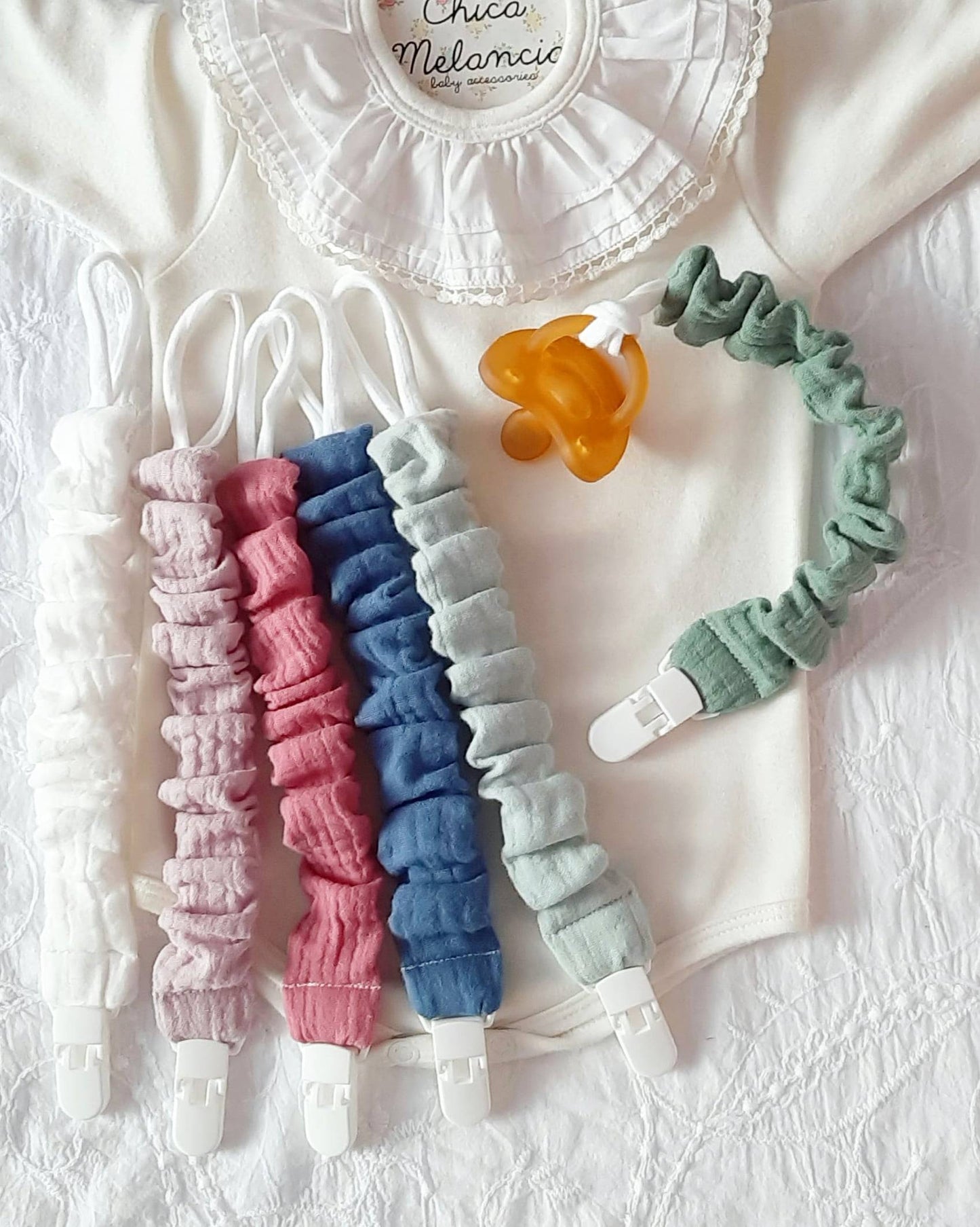 PENELOPE Pacifier Clip