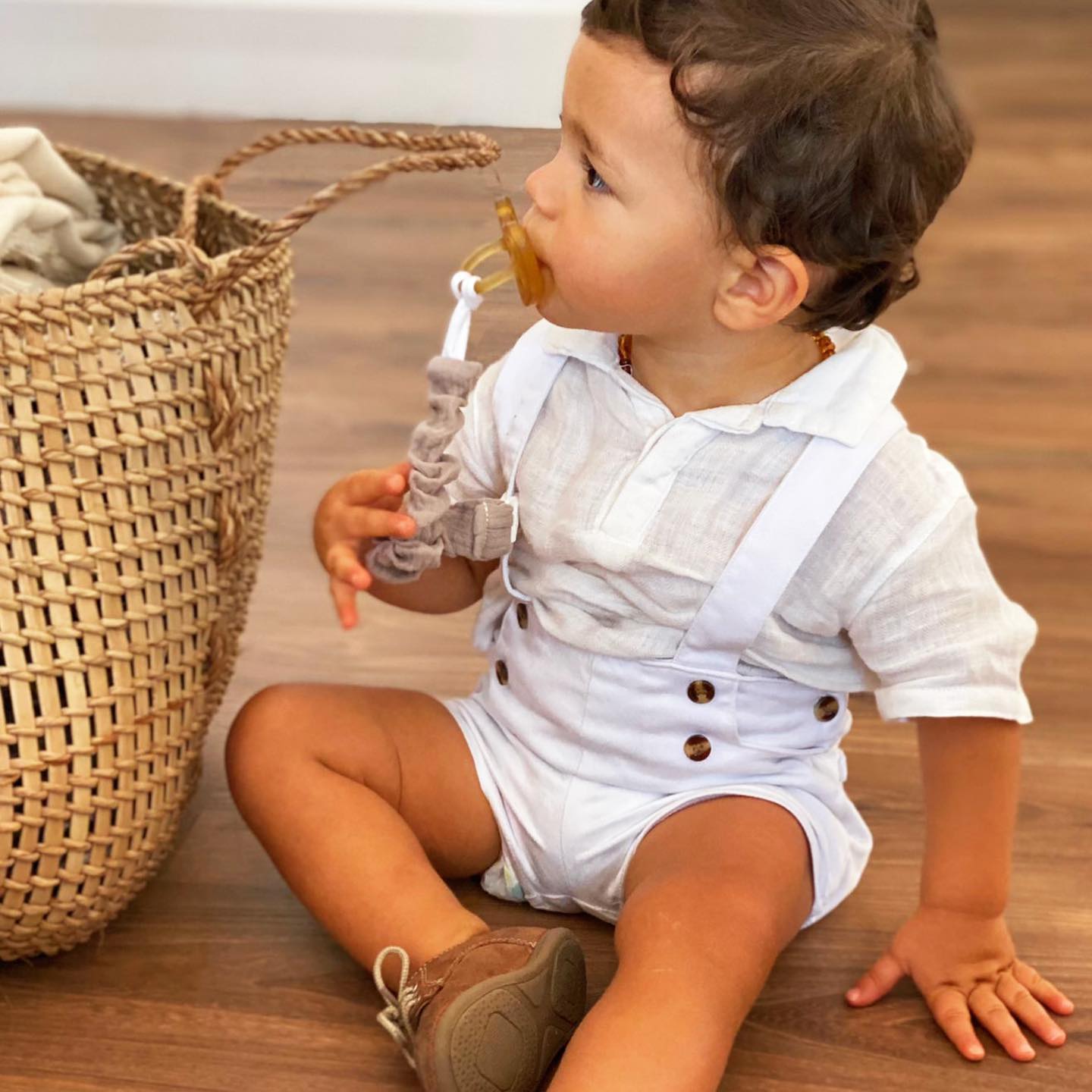 PENELOPE Pacifier Clip
