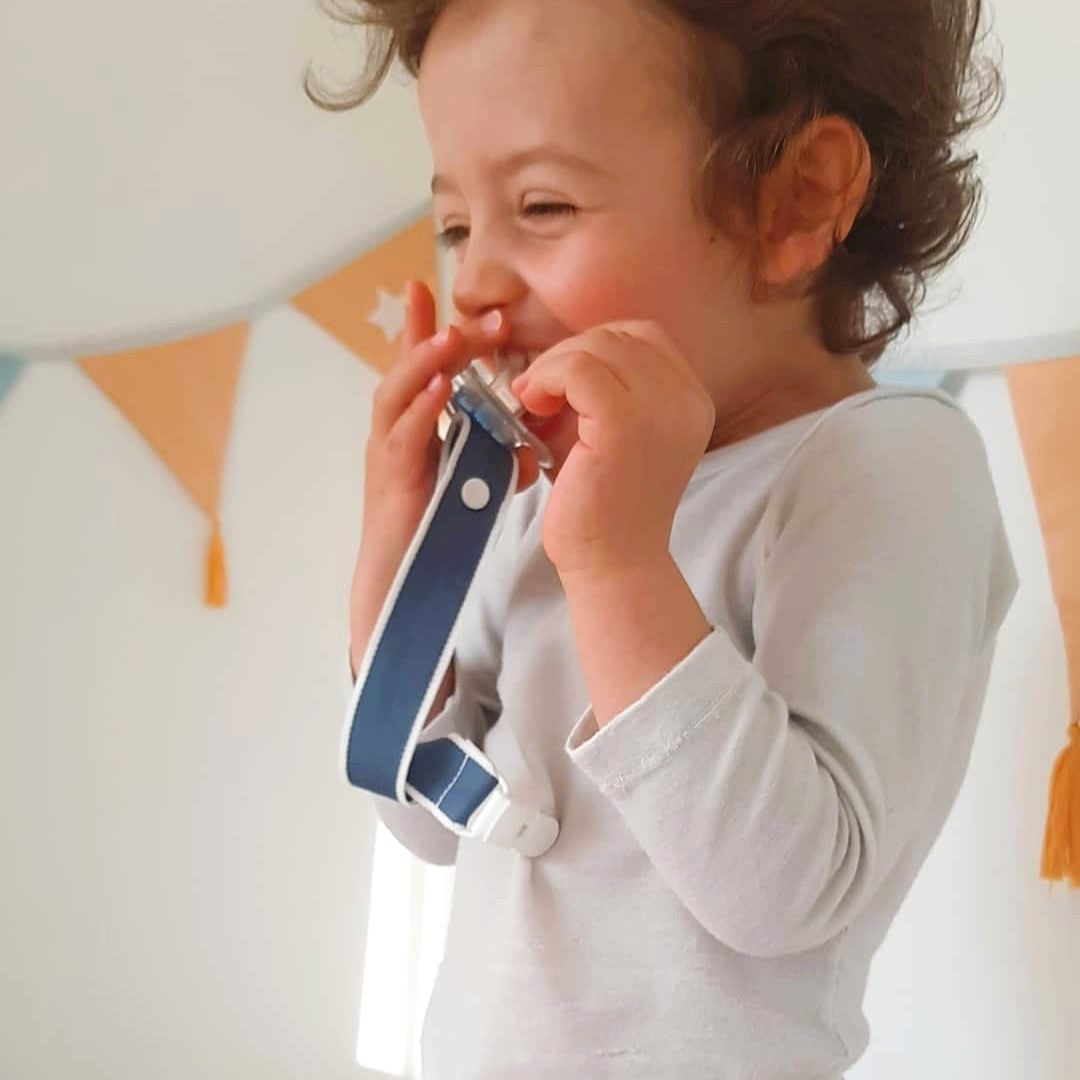 TATI Pacifier Clip