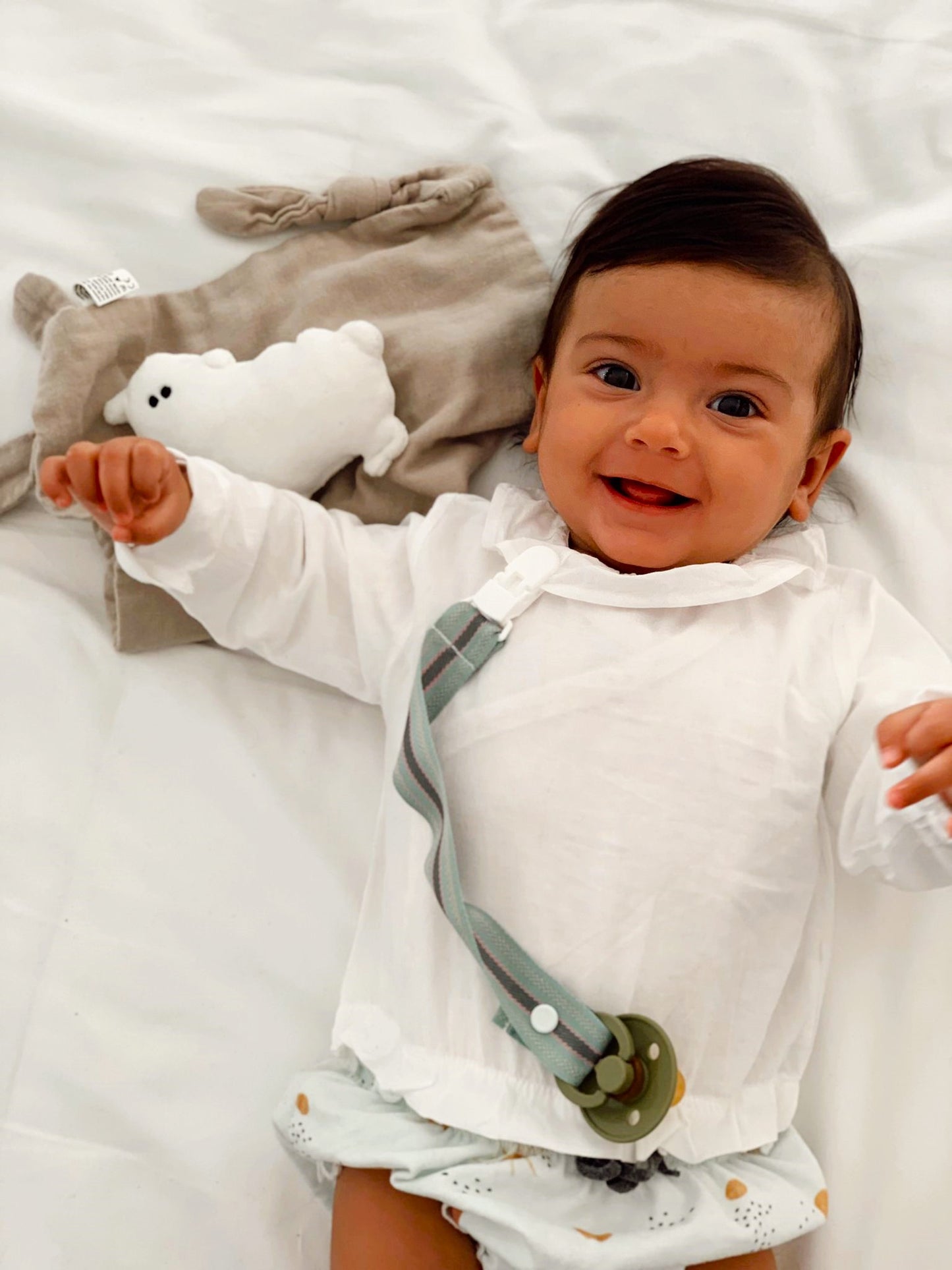ZAHARA Pacifier Clip