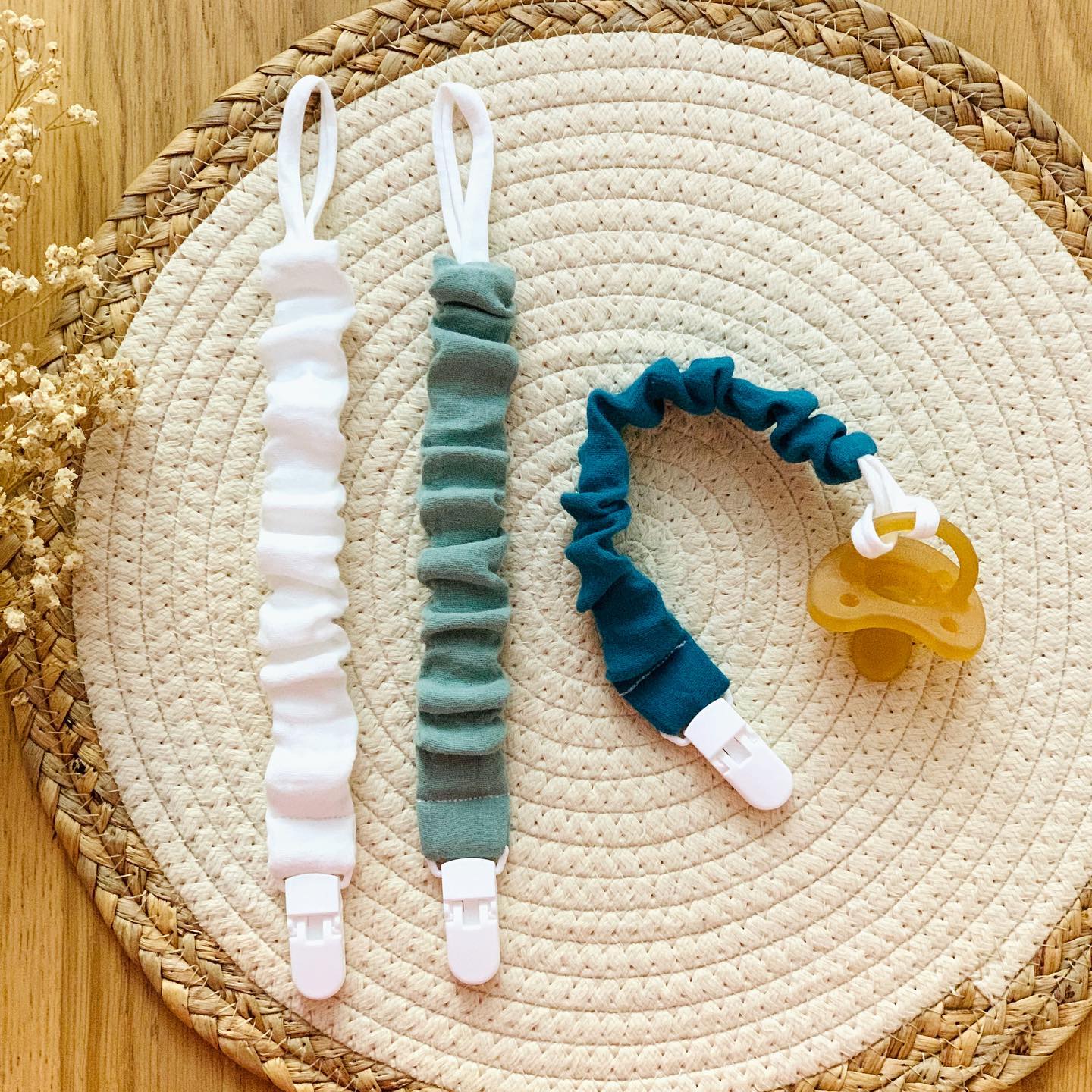 PENELOPE Pacifier Clip