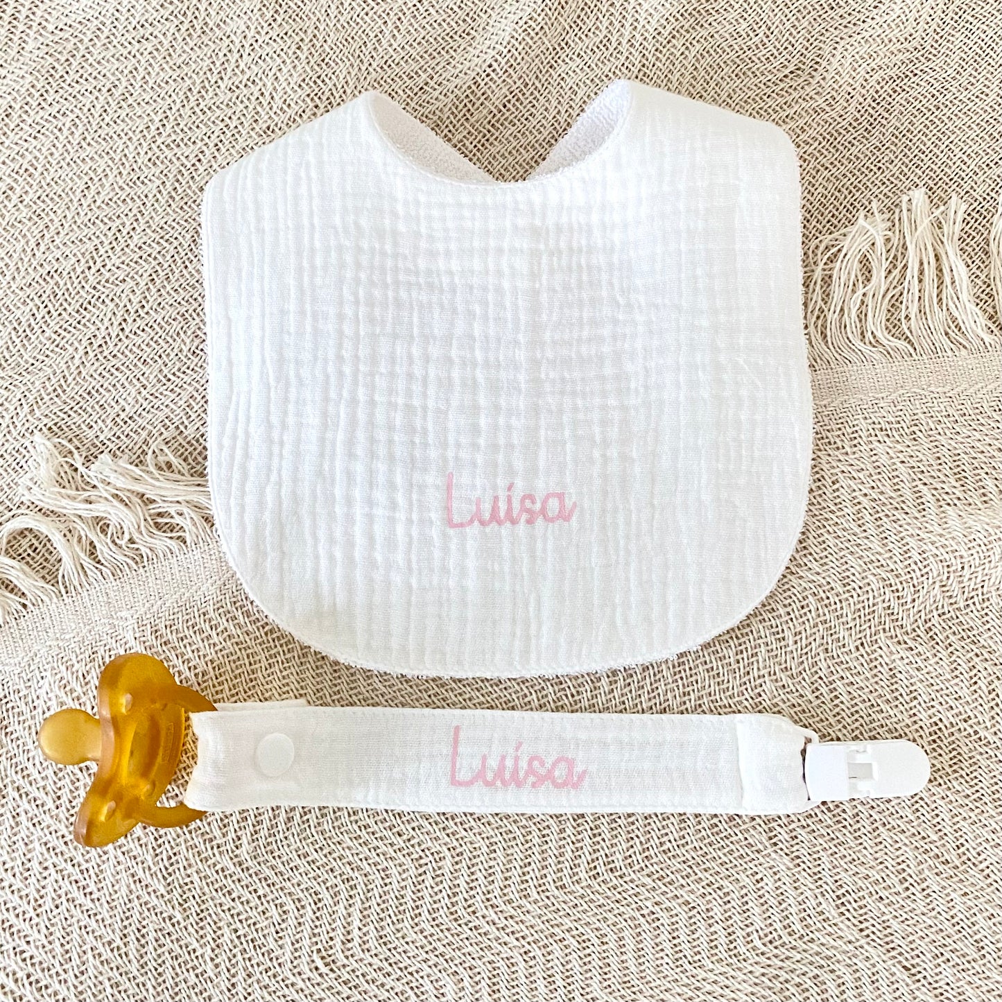 Conjunto PENELOPE BRANCO (Babete e Fita-Chucha)