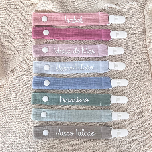 PENELOPE PLAIN Pacifier Clip 