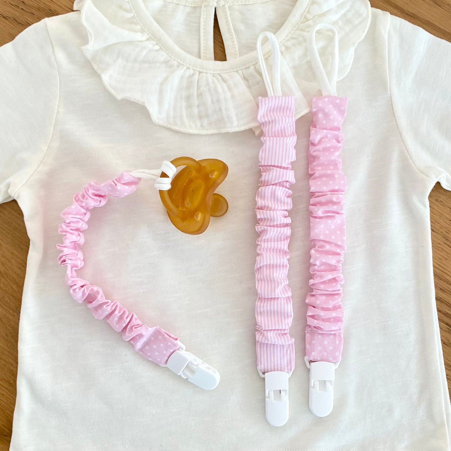 JASPER PINK Pacifier Clip