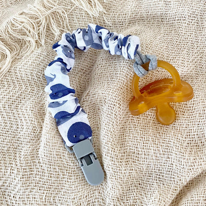 DENIM STARS Pacifier Clip 