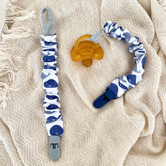 DENIM STARS Pacifier Clip 