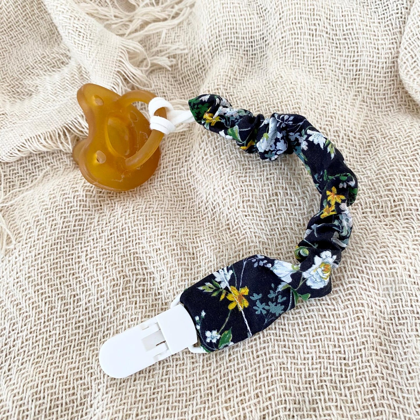 DENIM STARS Pacifier Clip 